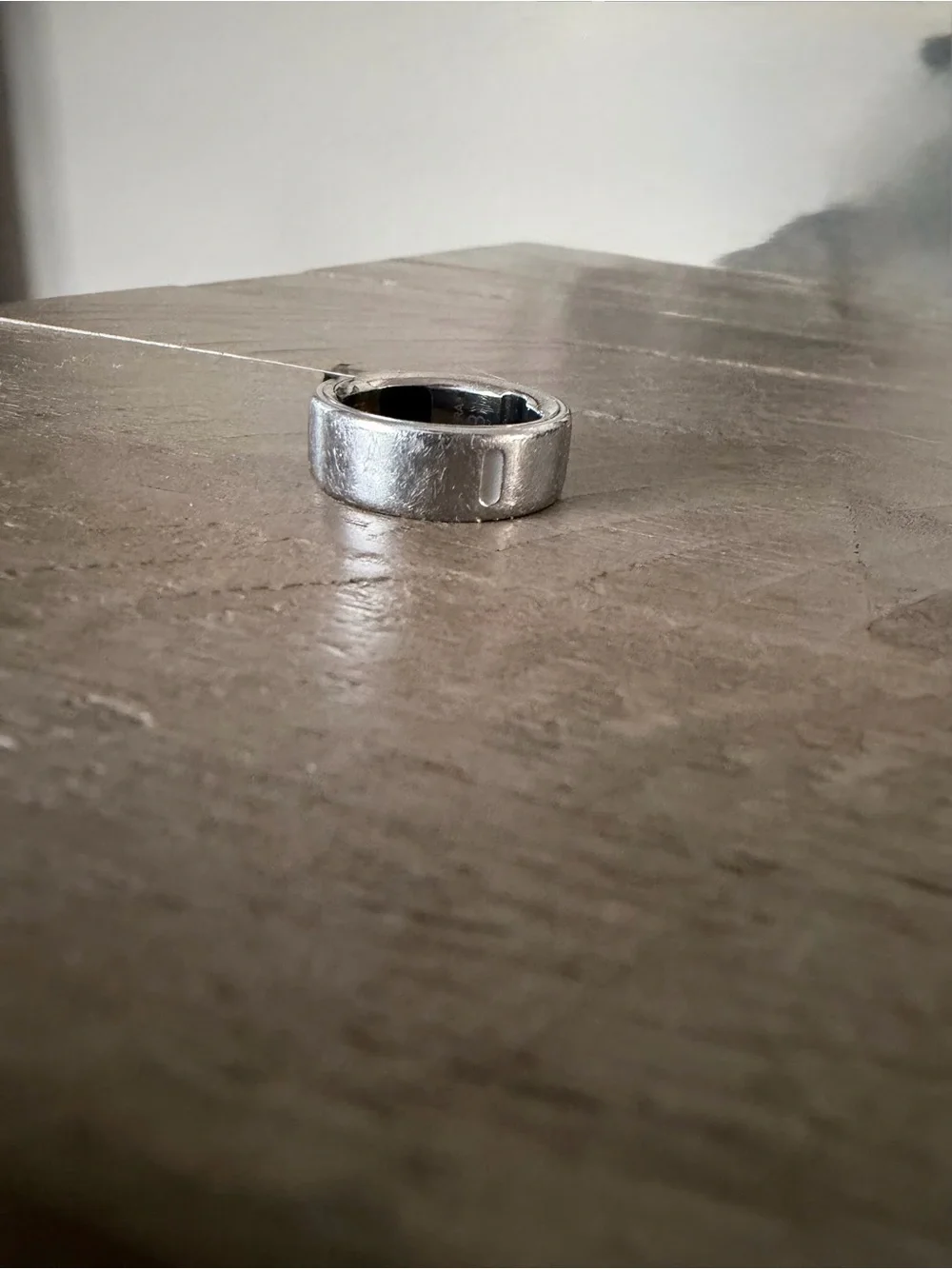 Oura Ring Charger Pad in Silver with Green LED